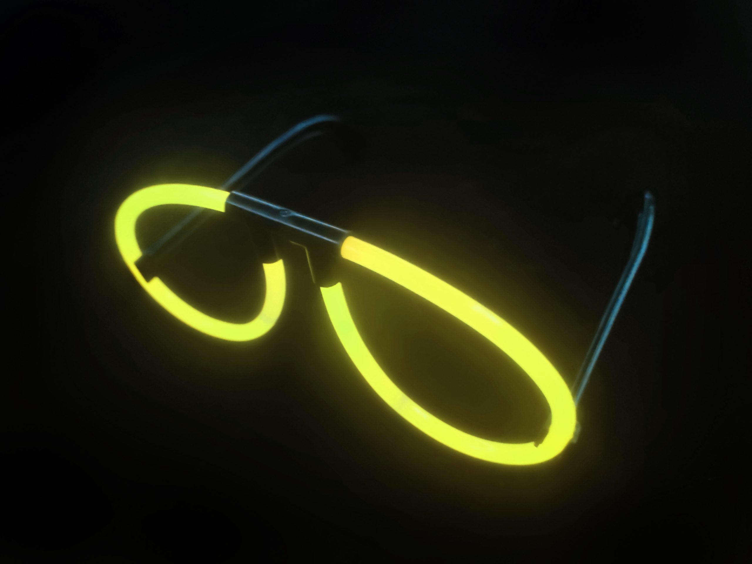 glow eyeglasses